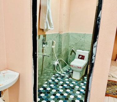 Sanwer Hotel | Hotel Avigatkabir sanwer