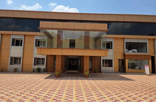 Badami Hotel | Hotel Badami Court unit of shreejit Resorts Pvt Ltd