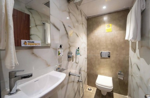 Kurla Hotel | Hotel Baverly By Glitz Hotels