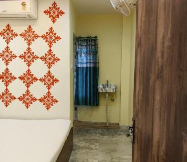 Chinar Park House | Hotel Blossom