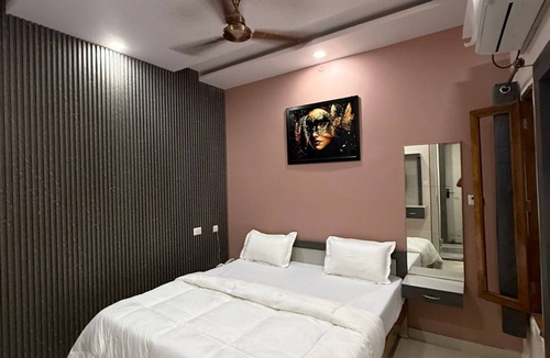Mohangarh Hotel | Hotel Booking I Hotel Pravas Inn in Lucknow