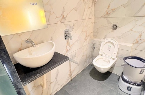 Ahmedabad Hotel | Hotel Canada