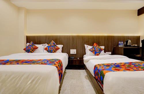Goregaon West Hotel | Hotel Casa Royal Residency - Bombay Exhibition Centre