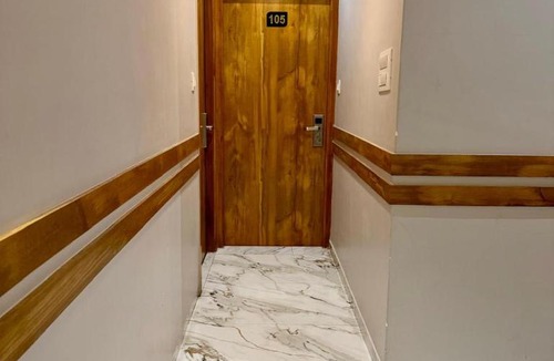 Malad East Hotel | Hotel Classy Comfort Near Exhibition Centre Nesco