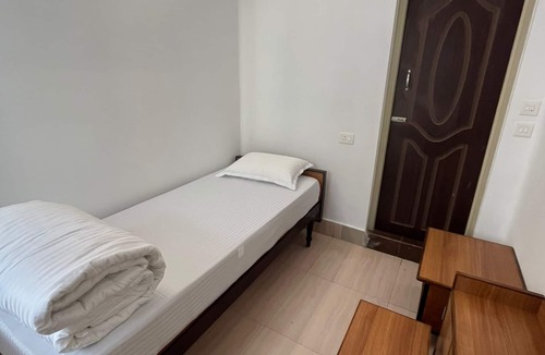 White Town Hotel | Hotel Continental