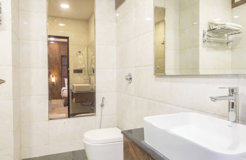 Karol Bagh Hotel | Hotel Cosmo Near BLK Hospital Karol Bagh