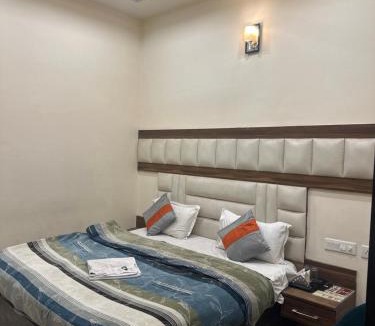 Jalandhar Hotel | Hotel Crown Inn