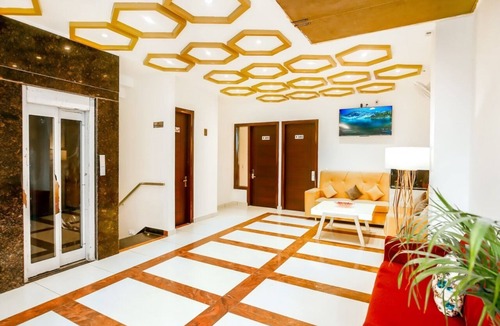 Panchkula Urban Estate Hotel | hotel crystal empire