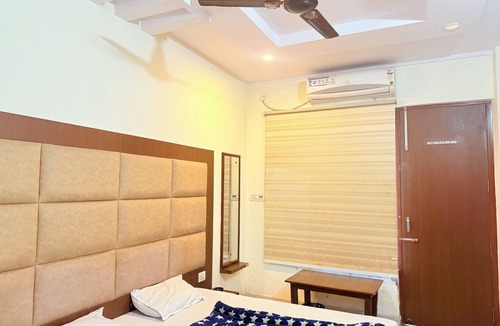 Bullawala Hotel | Hotel Darbar