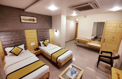 Anand Hotel | Hotel Darshan Inn