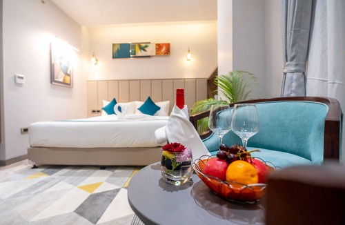 Manigram Hotel | Hotel De Crown Inn