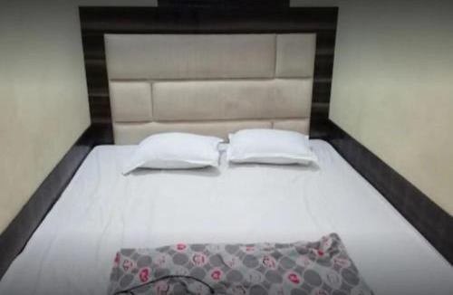 Kolkata Hotel | Hotel Dev Guest House Howrah Kolkatav - Excellent Stay with Family, Parking Facilities