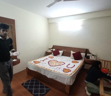 Aleo Hotel | Hotel Devlok regency