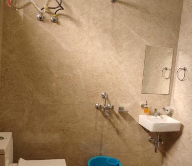 Sualkuchi Bed & Breakfast | Hotel DG Residency