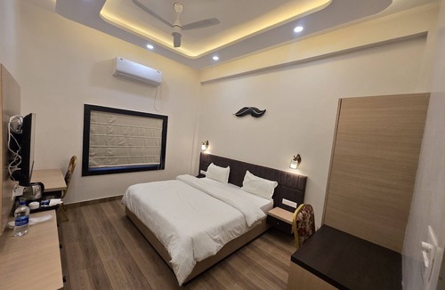 Sehmalpur Hotel | Hotel Divine Banaras