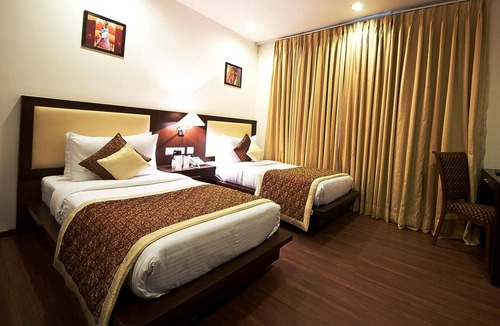 New Friends Colony Hotel | Hotel Divine Paradise