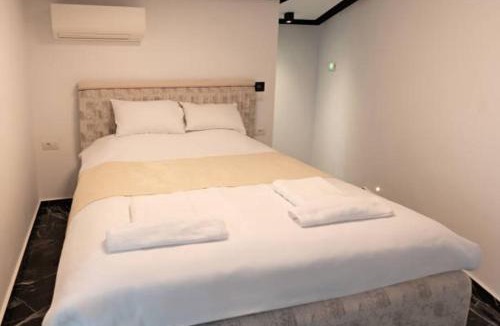 Bhopal Hotel | Hotel Dream Crown