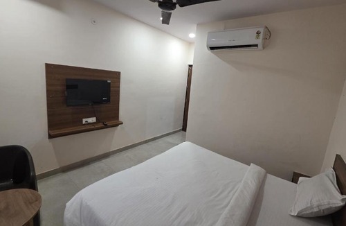 Ghaziabad Hotel | Hotel dream house 2
