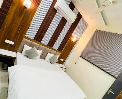 Zirakpur Hotel | HOTEL E LISTA - Premium Rooms With Super Hygiene By SKY Hotels & Homestays