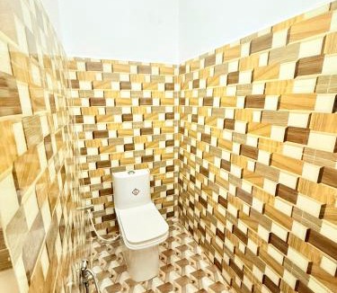 Malihabad Hotel | Hotel embrace