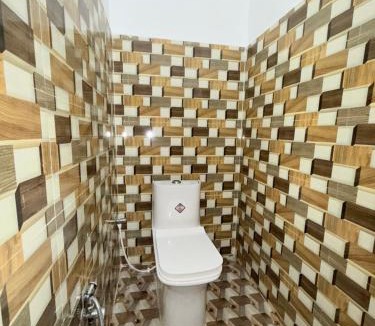 Malihabad Hotel | Hotel embrace