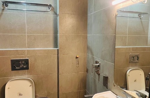 South Tukoganj Hotel | Hotel Enigma Indore