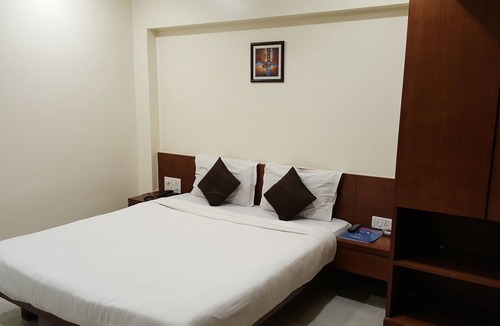 Koregaon Park Hotel | Hotel Executive Residency