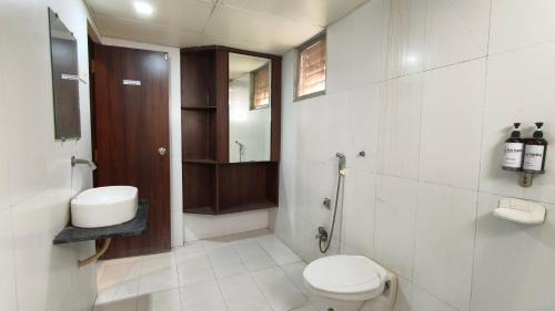 Airoli Hotel | Hotel Express Airoli