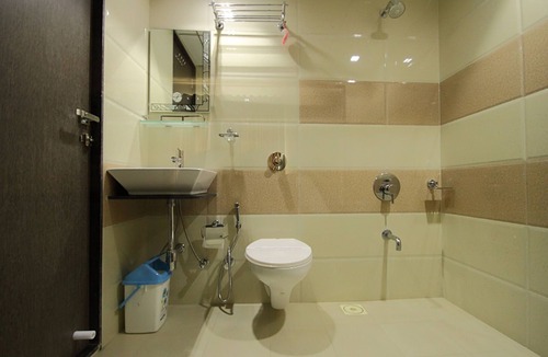 Paldi Hotel | Hotel Flair Inn