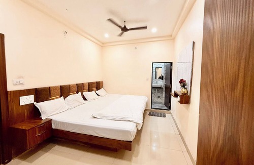 Ujjain Hotel | Hotel Fortune Palace - near Main Places