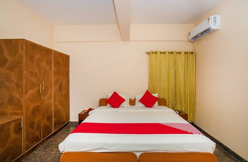 Sector 2 Hotel | Hotel G Grand by Urban Stay