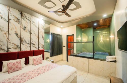 Sikar Hotel | Hotel Galaxy 700 - A Luxury Hotel Near KhatuShyamJi Temple