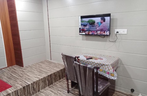 Amarnath Hotel | Hotel Garden Lodging And Boarding