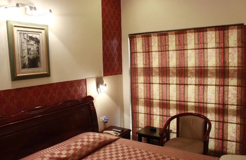 Karnal Hotel | HOTEL GIAN RESIDENCY