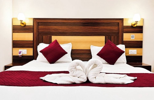 Shivanandi Hotel | Hotel Gitanjali Grand