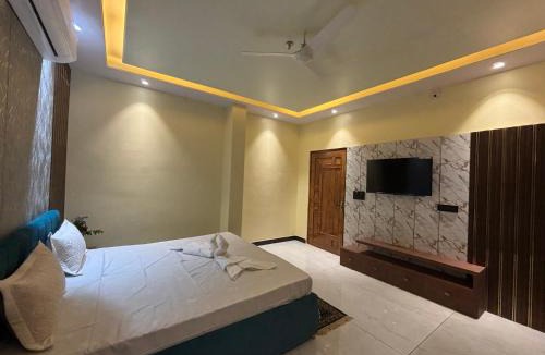 Lalsot Hotel | Hotel Golchi Palace