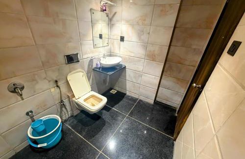 Mira Road East Hotel | Hotel Golden Palace - Mira Bhayander