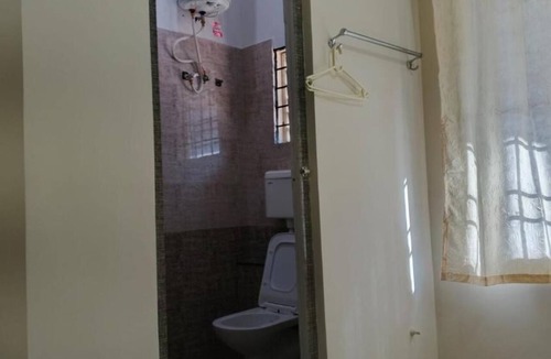 JP Nagar Hotel | Hotel Golden Stay