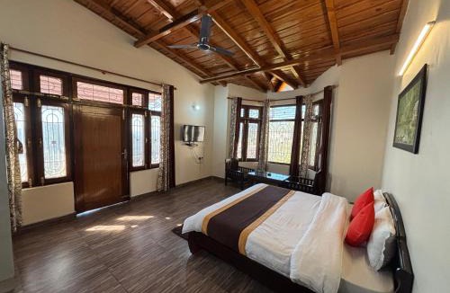 Bhimtal House | Hotel Goludev Valley View