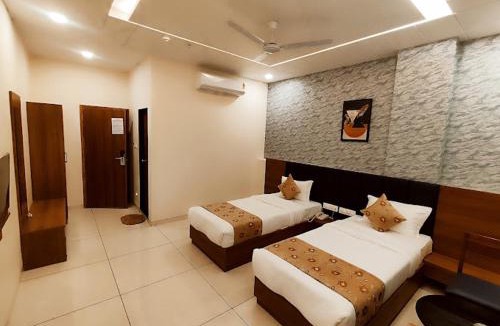 Panch Mahals District Hotel | Hotel Grand Ekta