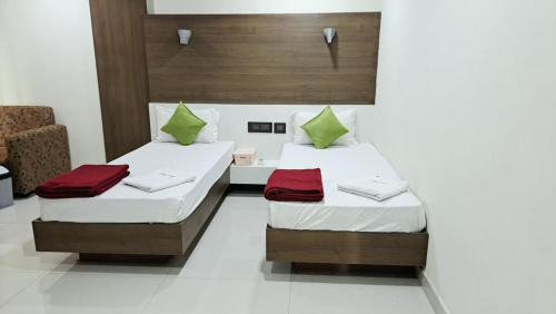 Vinnamangalam Hotel | Hotel Grand Meridian