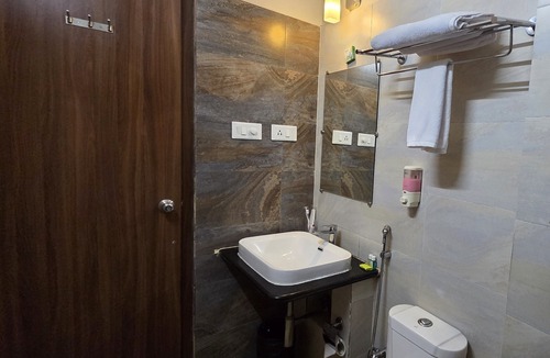 Jorhat Hotel | Hotel Gulmohar Grand