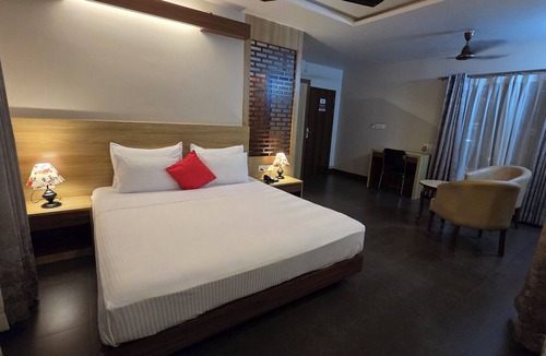 Jorhat Hotel | Hotel Gulmohar Grand