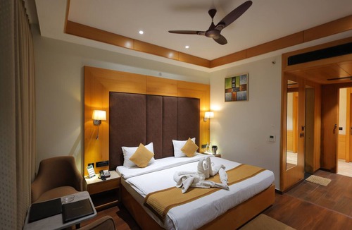 Mathura Hotel | Hotel Guru Kripa Grand (3-Star Category)