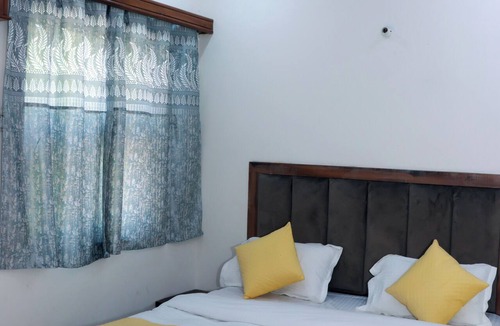 Paharganj Hotel | Hotel Gush New Delhi Railway Station