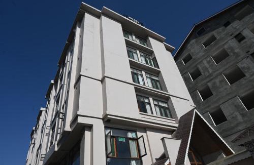 Srinagar Hotel | Hotel Harco inn