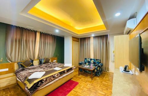 Srinagar Hotel | Hotel Harco inn