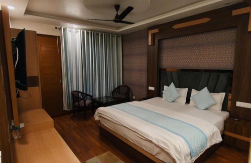 Chail Resort | Hotel Hill