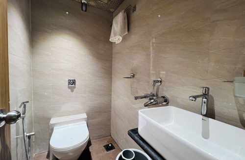 Dharavi Hotel | Hotel Imperial Suite