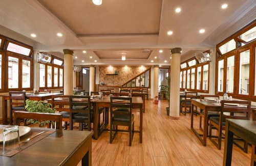 Police Bazar Hotel | HOTEL INDIANA